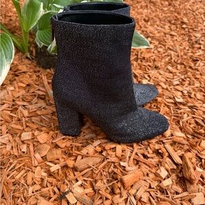 Jessica Simpson black shimmery booties
EUC too small only reason for selling